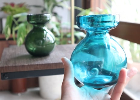 水耕栽培をご自宅でお手軽に。＊てのひらサイズのGLASSバルブベース