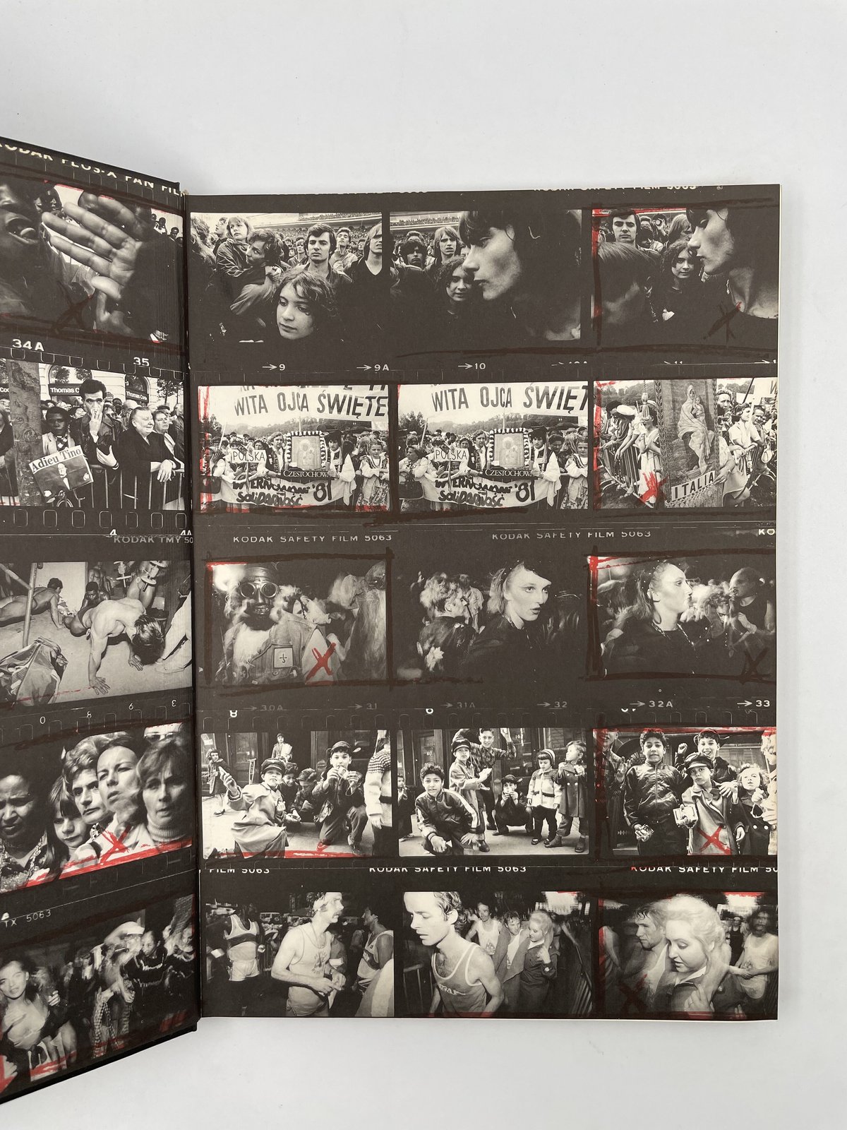 Title/ CLOSE UP Author/ William Klein | COWBOOKS