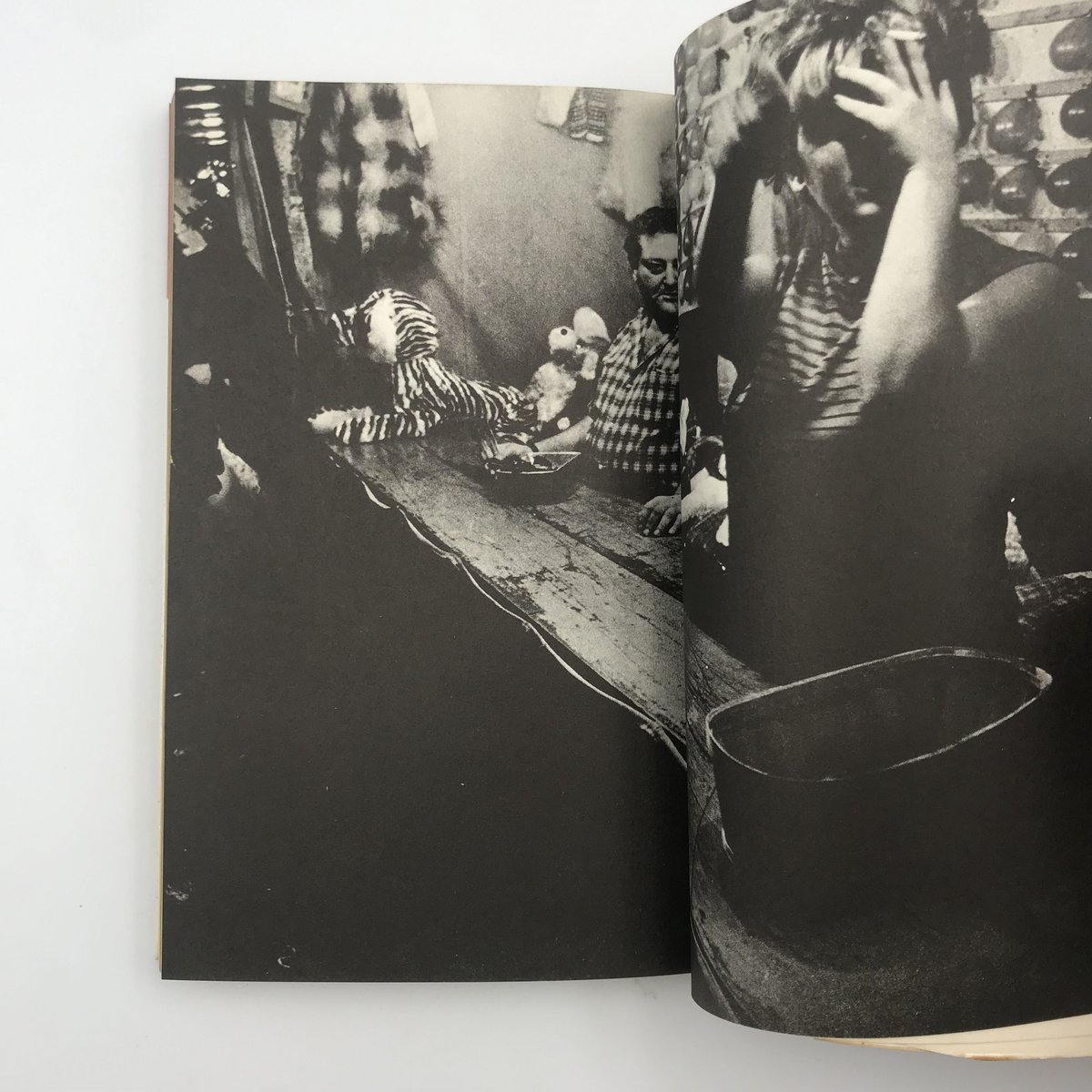 【絶版品　帯付】「地下のアメリカ」金坂健二 映画 カウンターカルチャー 絶版品 帯付】「地下のアメリカ」金坂健二 映画 カウンター