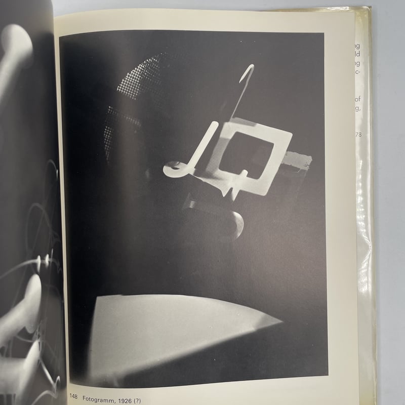 Title/ PHOTOGRAPHS & PHOTOGRAMS Author/ Moholy