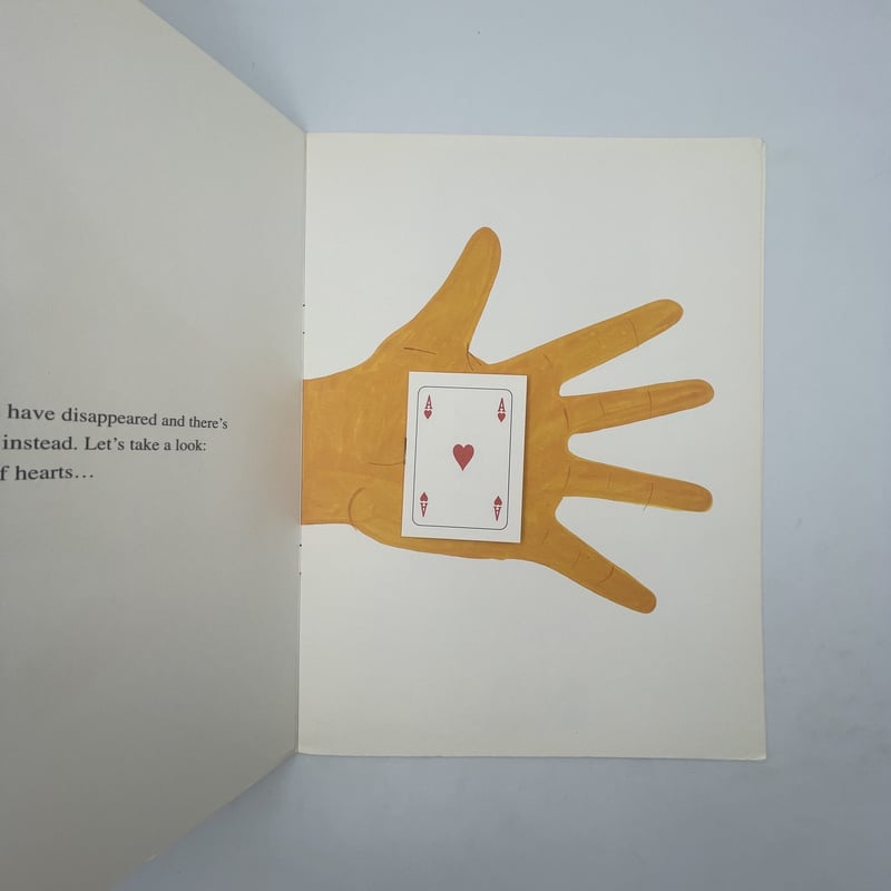 Bruno Munari の仕掛け絵本、復刻版 | COWBOOKS