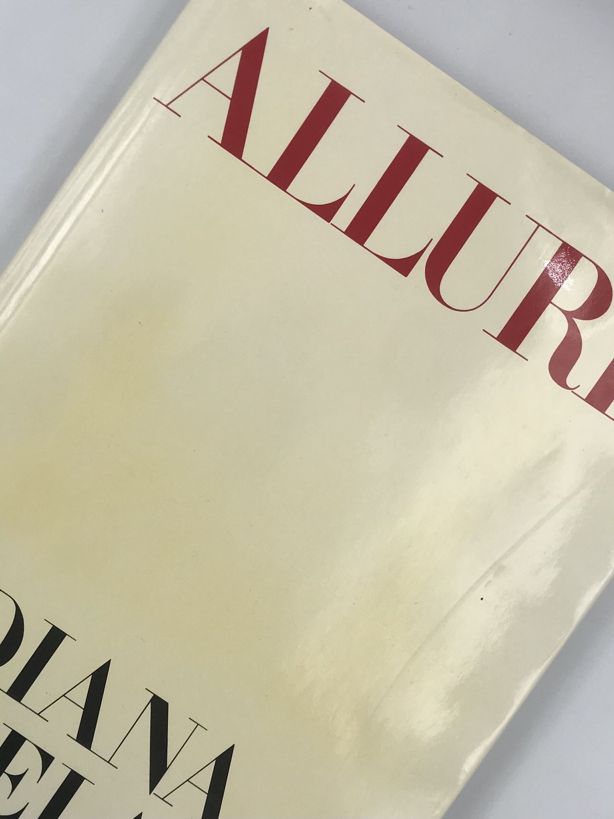 Title/ Allure Author/ Diana Vreeland | COWB