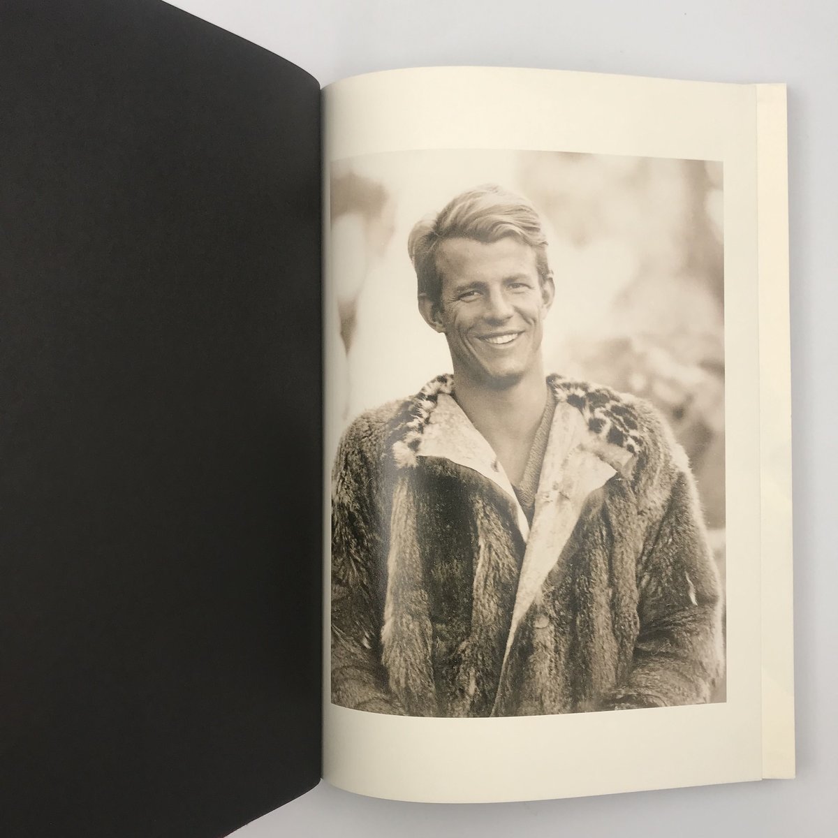 【希少】本人イラスト＆サイン入・ピーター・ビアード写真集 tribe 小林響写真集 序文 / ピーター・ビアード | タイムカプセル