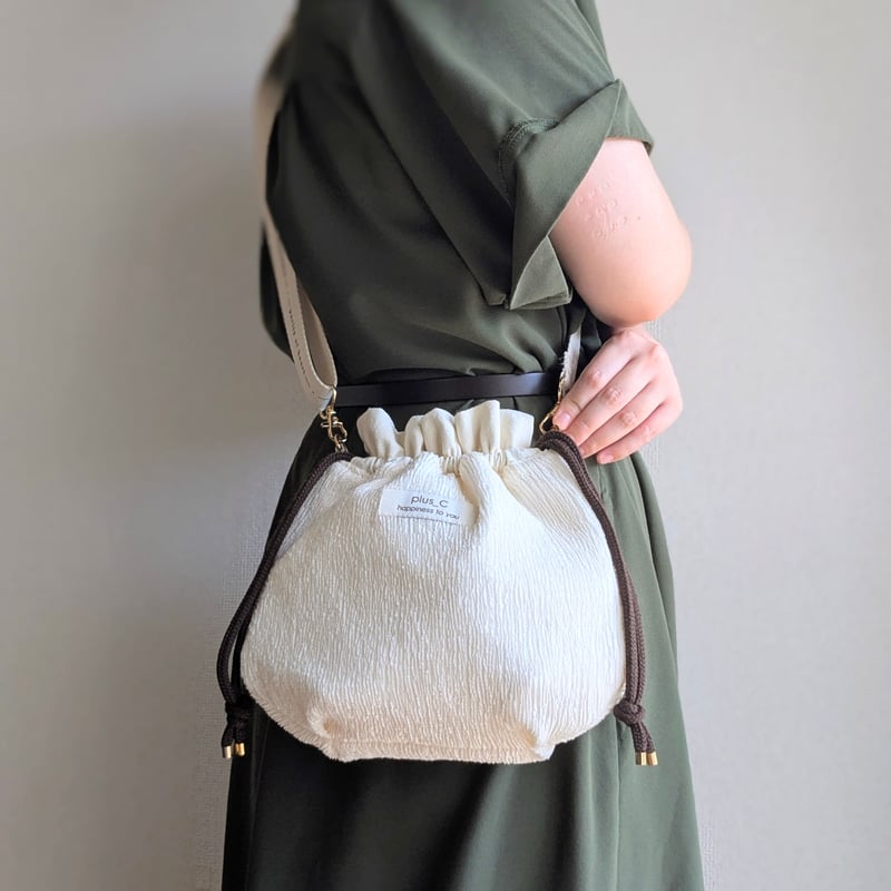 3colors】/おもち巾着バッグ/巾着/ショルダーバッグ/ ブラック