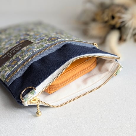 長財布が入るスマホショルダー 【size L】ボタニカル＆濃いグリーン