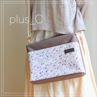 展示品【size M】ポケットたっぷり 帆布でしっかり 四角いショルダーバッグ M 紫＆エビ茶