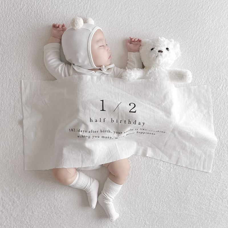 Birthday tapestry / half birthday | AWINS.CO
