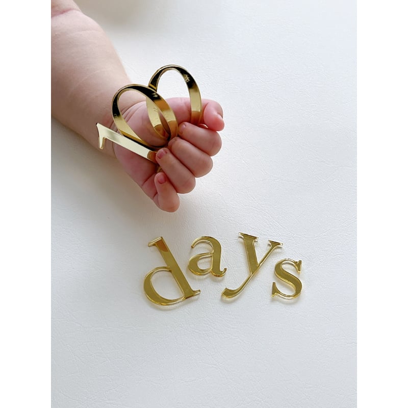 Acrylic gold letter banner / 7 design | AWINS.CO