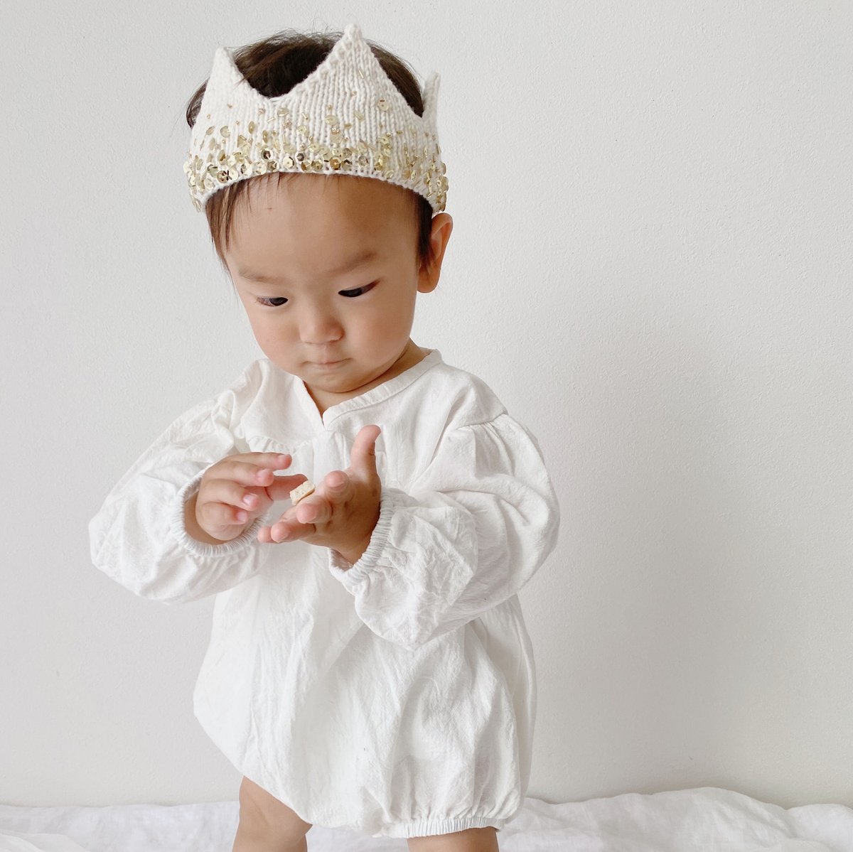 Gold Tiara / Meadow Flower | AWINS.CO Gold Tiara / Meadow Flower | AWINS.CO