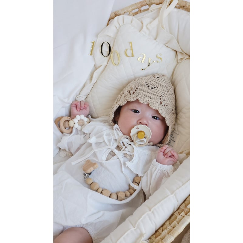 Acrylic gold letter banner / 100days | AWINS.CO