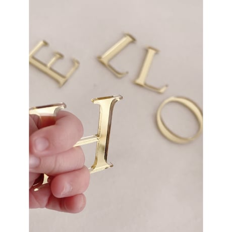 Acrylic gold letter banner / HELLO