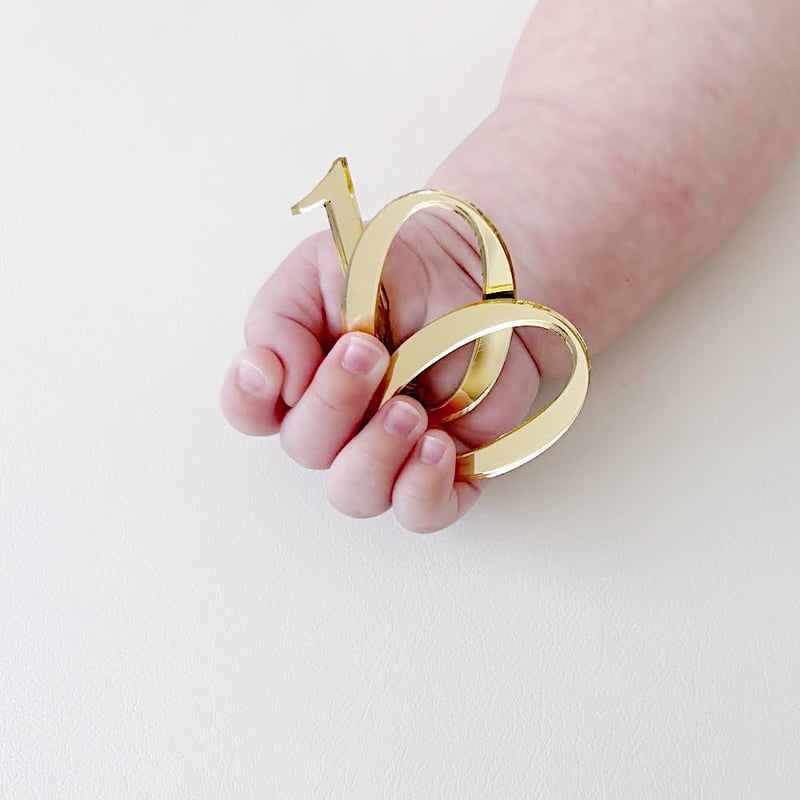 Acrylic gold letter banner / 7 design | AWINS.CO