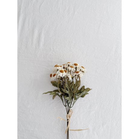Artificial flower / mini daisy
