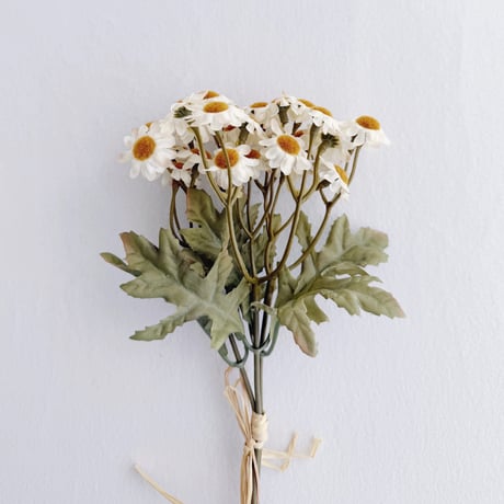 Artificial flower / mini daisy