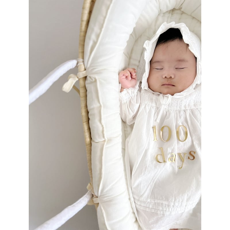 Acrylic gold letter banner / 100days | AWINS.CO