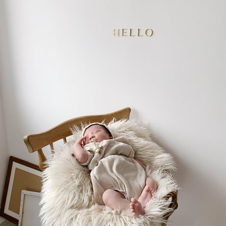 Acrylic gold letter banner / HELLO