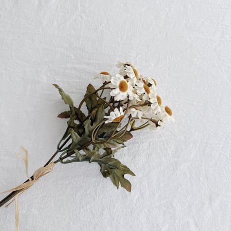 Artificial flower / mini daisy