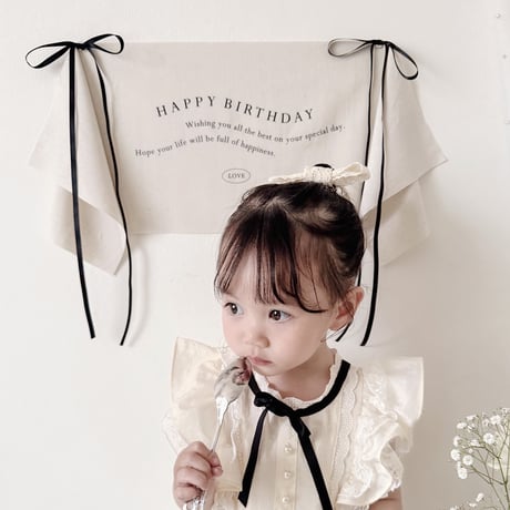Birthday tapestry / uneune / HAPPY BIRTHDAY