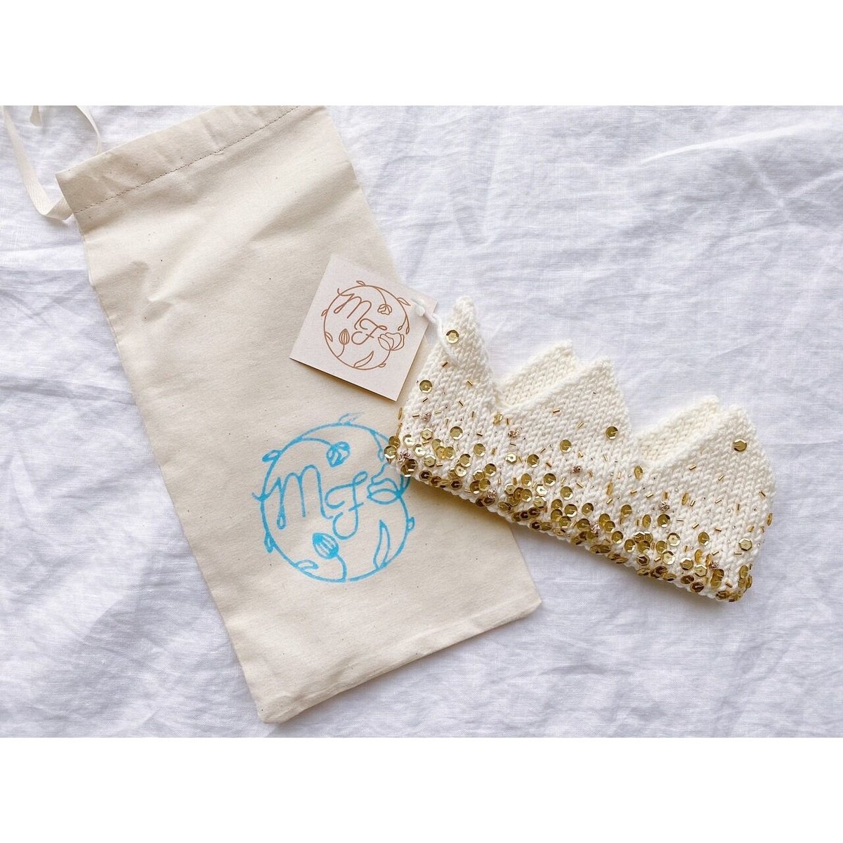 Gold Tiara / Meadow Flower | AWINS.CO Gold Tiara / Meadow Flower | AWINS.CO