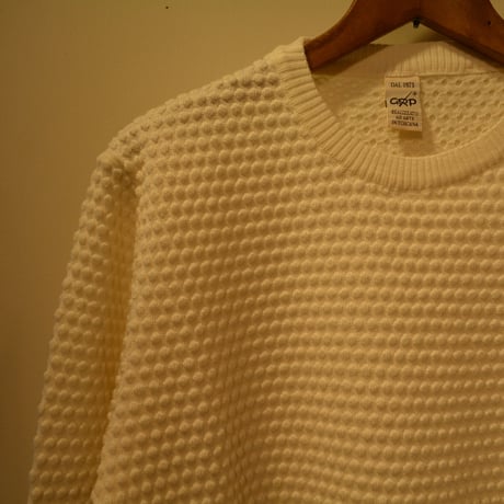 GRP  spotknit crew neck -PANNA-