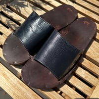 jutta neumann “SHIMONE” (CALF LEATHER / NAVY) size ９Ｄ