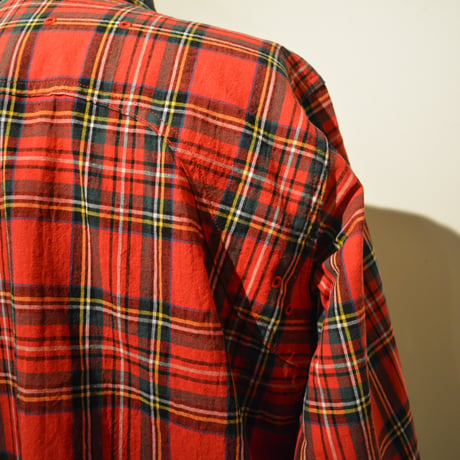 SASSAFRAS ‐green thunb shirt‐ tartan check (RED)