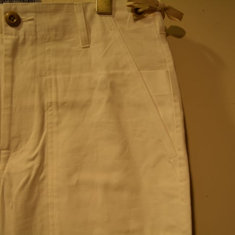 kenneth field -TURN UP SHORTS- LIPSTOP WHITE