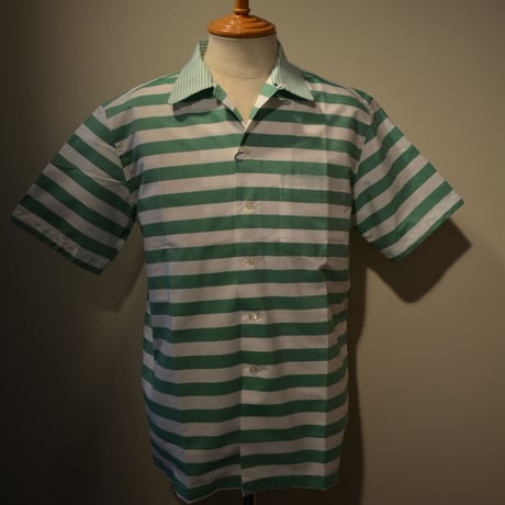kenneth field open collar shirt -green border-