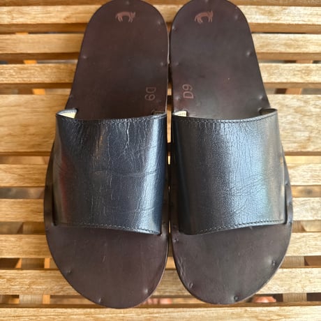 jutta neumann “SHIMONE” (CALF LEATHER / NAVY) size ９Ｄ