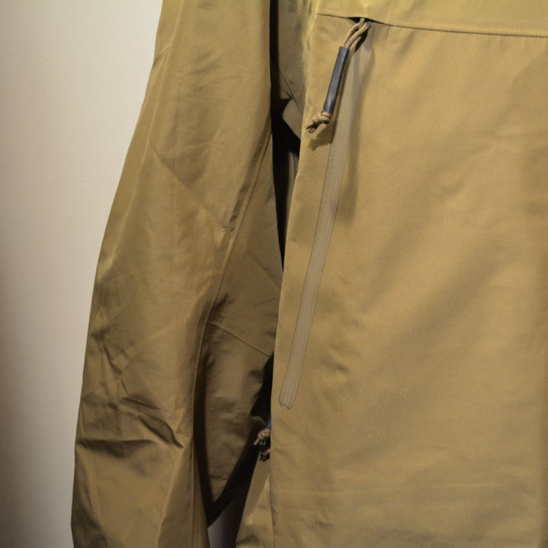 ARC'TERYX LEAF ALPHA LT JKT “CROCODILE” | credo ARC'TERYX LEAF ALPHA LT JKT “CROCODILE” | credo