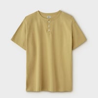 PHIGVEL‐MAKERS Co．Henley Neck Tee -FadeMustard-