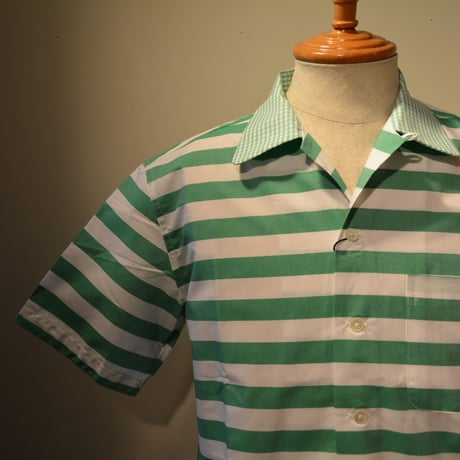 kenneth field open collar shirt -green border-