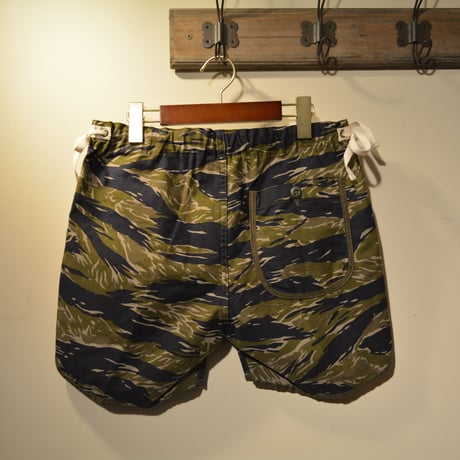 kenneth field “TRACK＆FIELD SHORTS”  タイガーストライプ