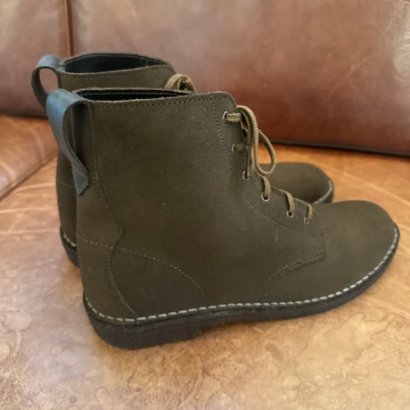 -DEAD STOCK- Clarks desert boot made in England