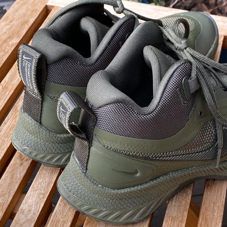 NIKE REACT CARBON