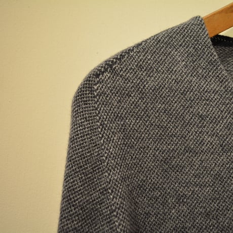 -seldom- V‐neck sweater　‐GRAY‐