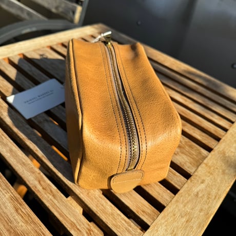 PHIGVEL‐MAKERS Co．Leather Kit Bag(Beige)