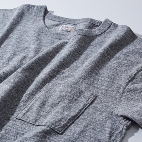 PHIGVEL‐MAKERS Co．Pocket Tee (Top Gray)