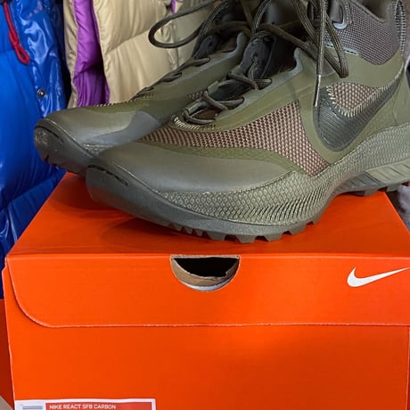 NIKE REACT CARBON