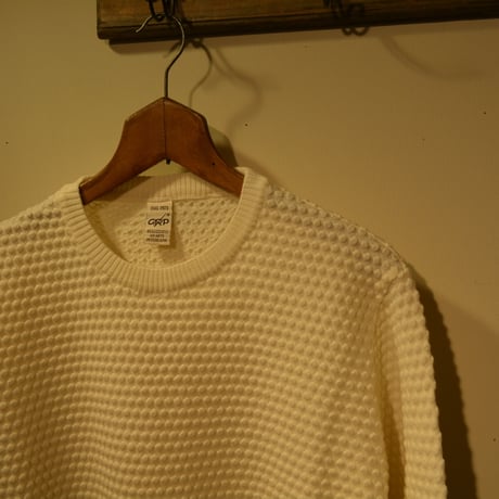 GRP  spotknit crew neck -PANNA-