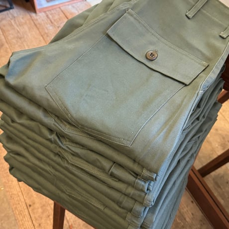 -N.O.S- TROUSERS, UTILITY COTTON SATEEN OG-107  material 100%COTTON WINFIELD MFG.