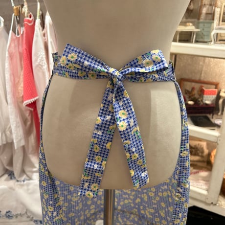 apron 409[ge49]
