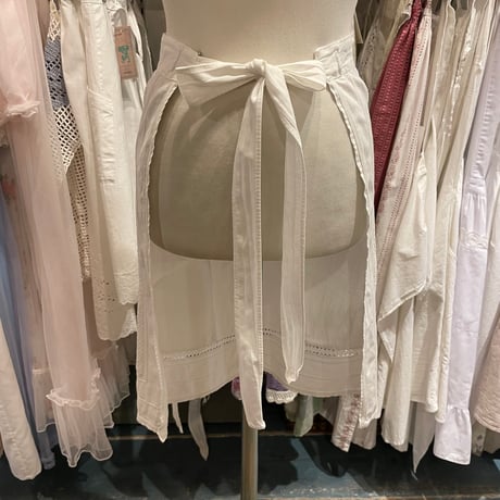 apron 698[ge171]
