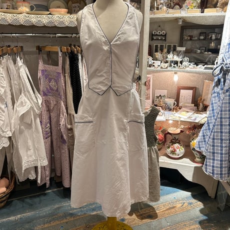 apron 647[ge581]