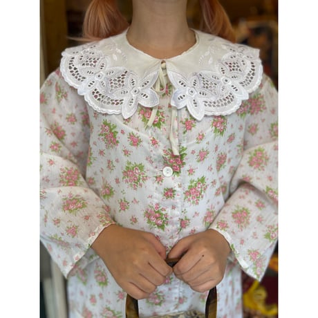 collar 103[ge727]