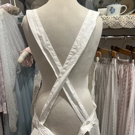 apron 684[ge33]