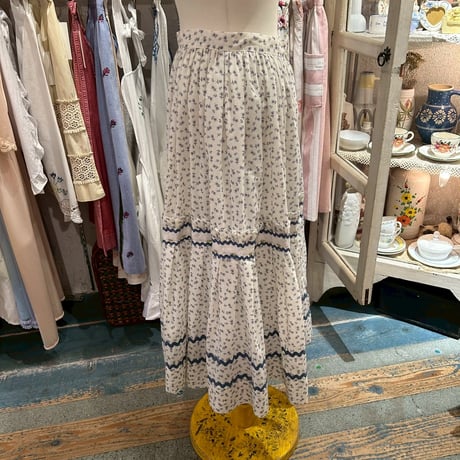 skirt 513[ge151]