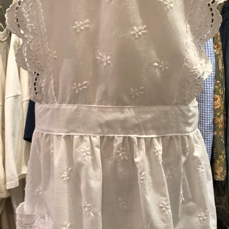 apron 576[ge644]