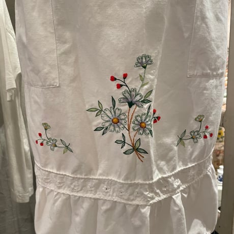 apron 572[ge462]