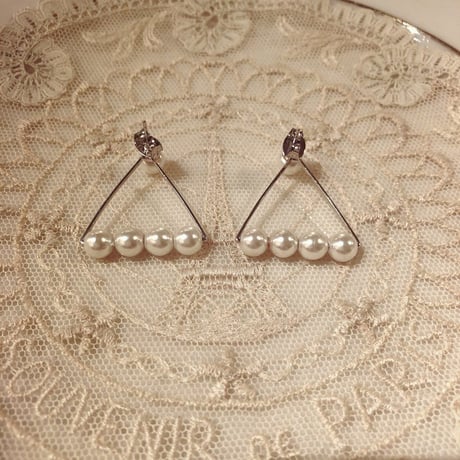 accessory 304[AA837]